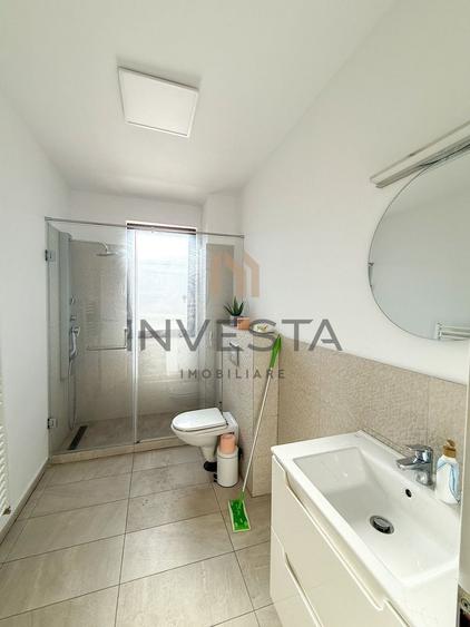 Apartament cu 4 camere semidecomandat, mobilat în Gheorgheni
