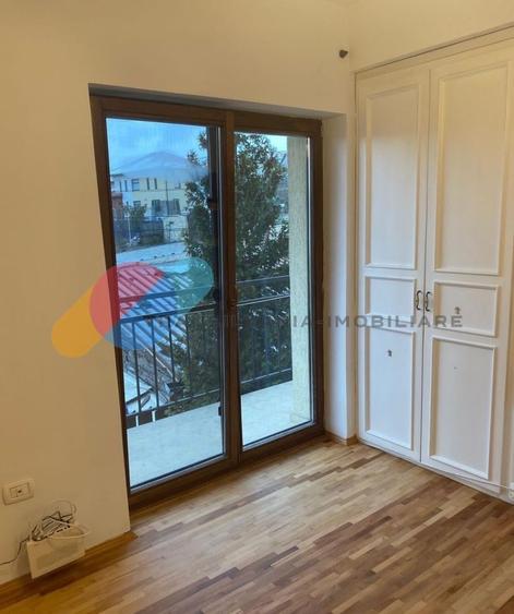 Duplex cu 5 camere cu Canalizare în Borhanci