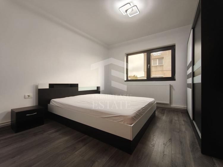 Apartament cu 3 camere decomandat, mobilat în Central