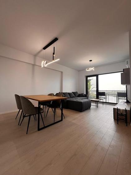 Apartament cu 2 camere decomandat, mobilat în Sisești