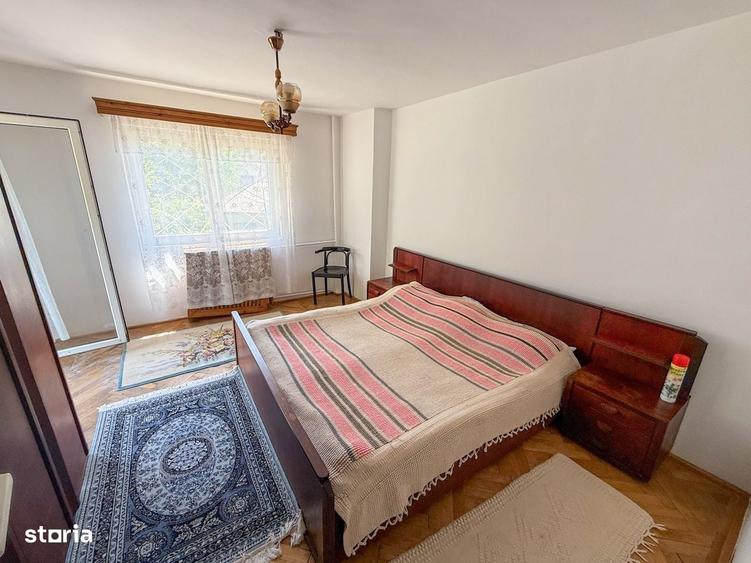Casă cu 4 camere în Breaza de Jos