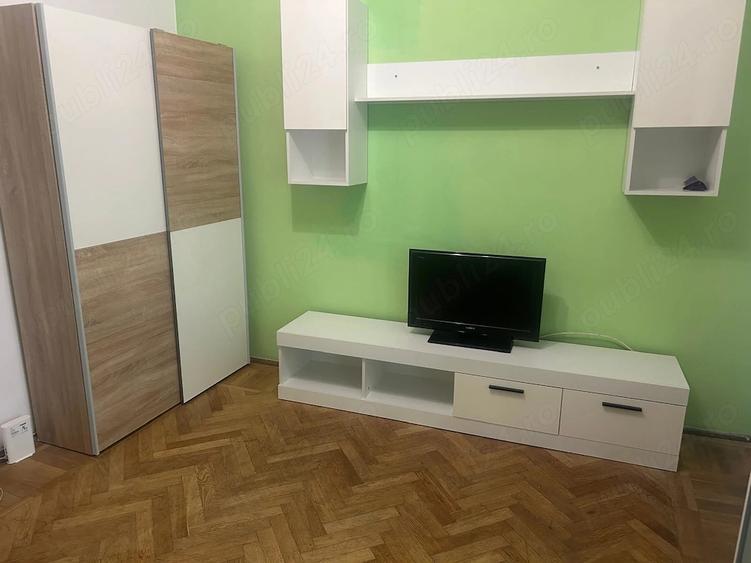 Garsonieră decomandată în Baba Novac