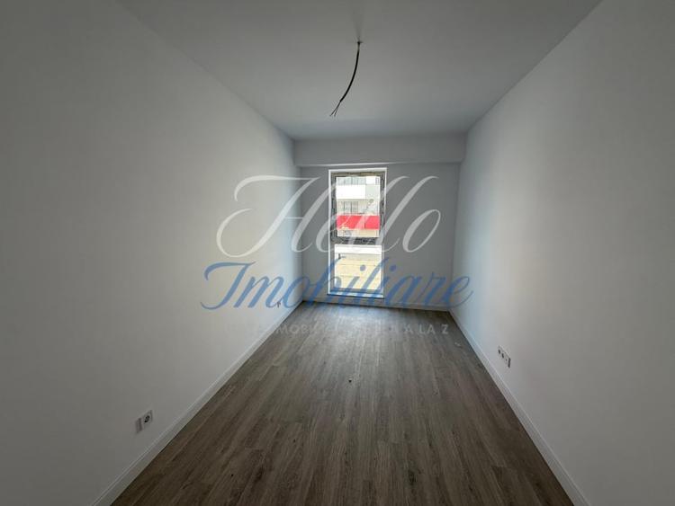 Apartament cu 3 camere decomandat în Florești
