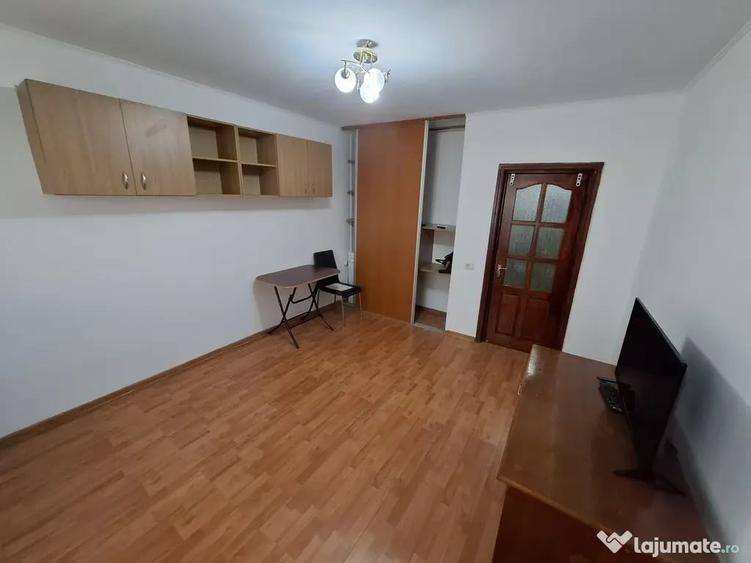 Garsonieră în CET