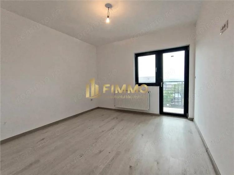 Apartament cu 3 camere decomandat în Ipotești