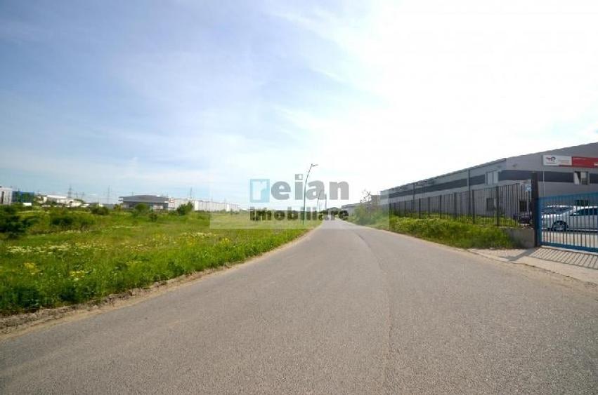 Teren Construcții intravilan de 17400 mp, în Manolache