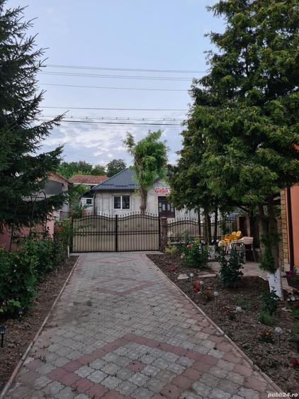 Casă cu 6 camere cu Teren 1100 Mp în Cozia