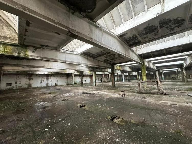 Spațiu industrial, de 19,000 mp, în Exterior Sud