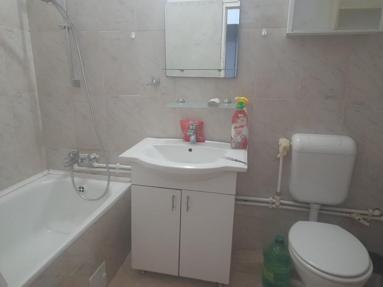Garsonieră decomandată în Exterior Vest
