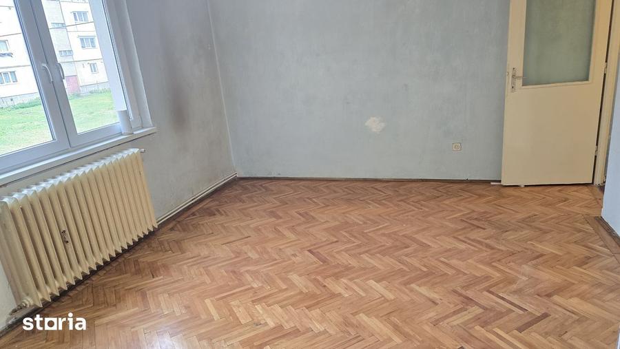 Apartament cu 2 camere decomandat în Gojdu