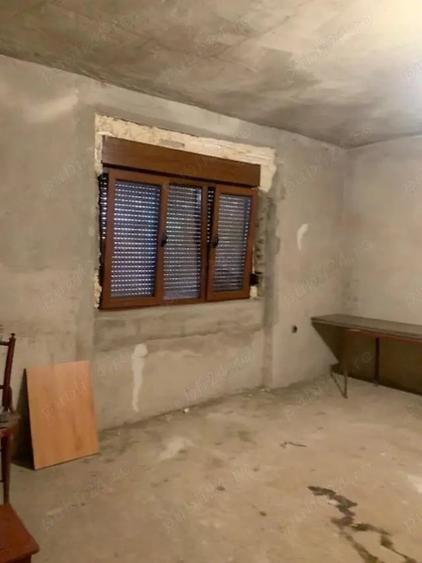 Vand casa si teren , str.Muresului - 5