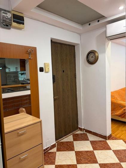 Apartament cu 3 camere, mobilat în Lacul Tei