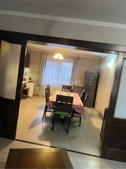 Inchiriez apartament 3 camere penthouse