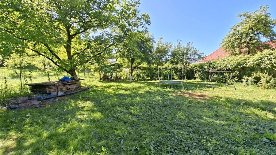 Casă individuală cu 3 camere cu Canalizare în Central