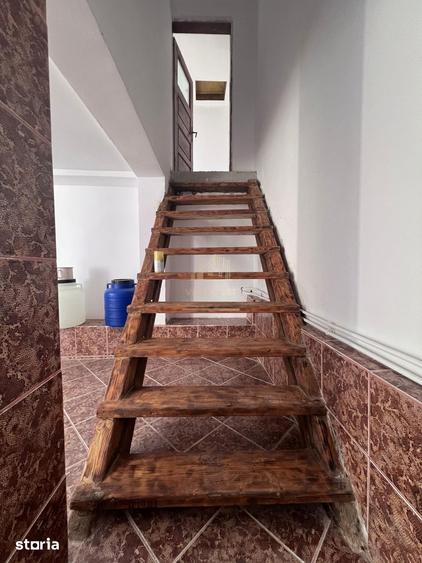 Casă cu 3 camere cu Teren 1709 Mp în Mioarele