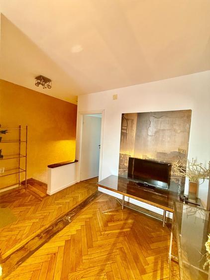 Apartament cu 3 camere semidecomandat în Sala Palatului