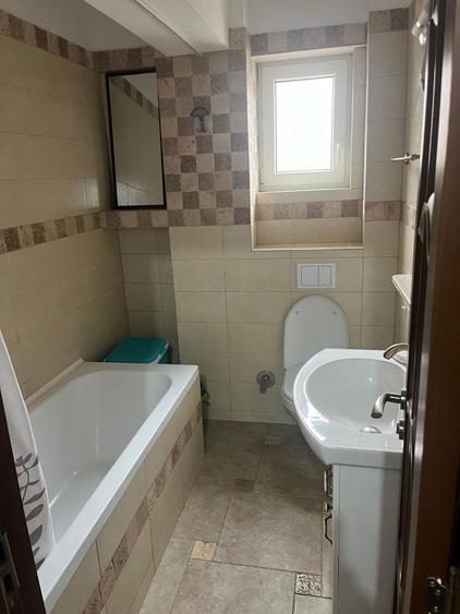 Apartament cu 4 camere decomandat în Valea Lupului