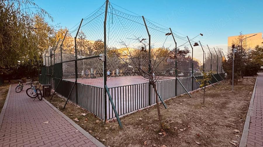 Apartament cu 3 camere decomandat, mobilat în Central