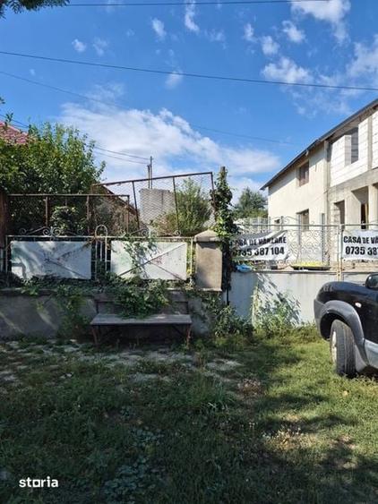 Casă cu 3 camere cu Teren 70 Mp în Lumina