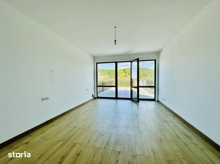 Apartament cu 4 camere în Florești