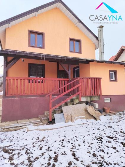 Casă cu 5 camere cu Teren 780 Mp în Sărata