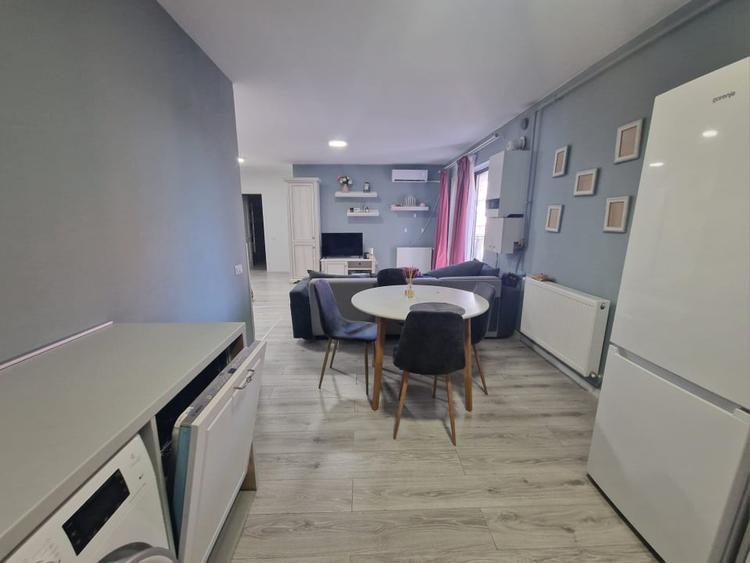 Apartament cu 2 camere semidecomandat în Iris