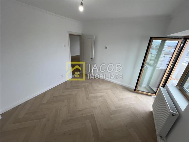 Apartament cu 2 camere decomandat în Central