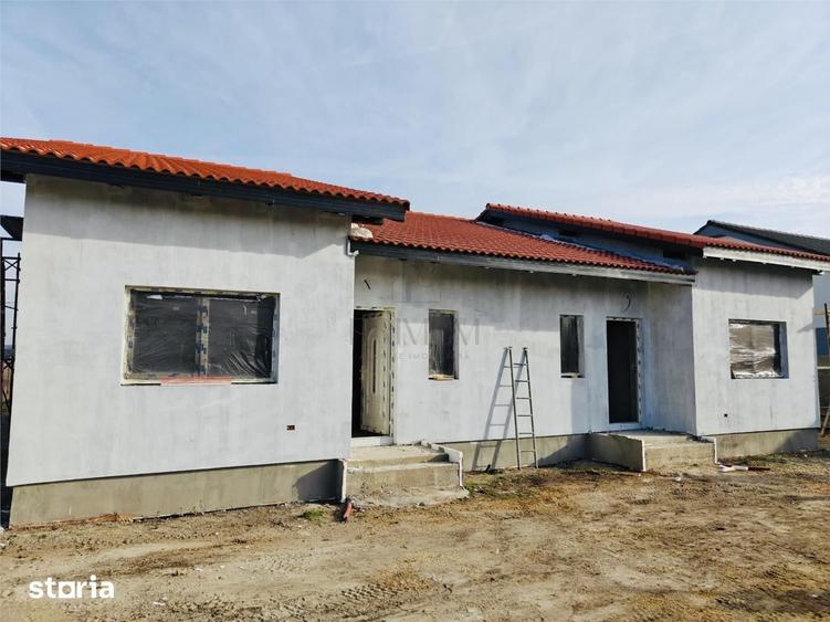 Casă cu 3 camere cu Teren 320 Mp în Moșnița Nouă