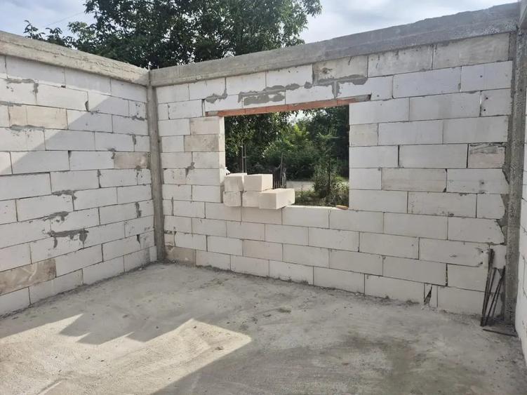 Casă cu 3 camere în Mihail Kogălniceanu
