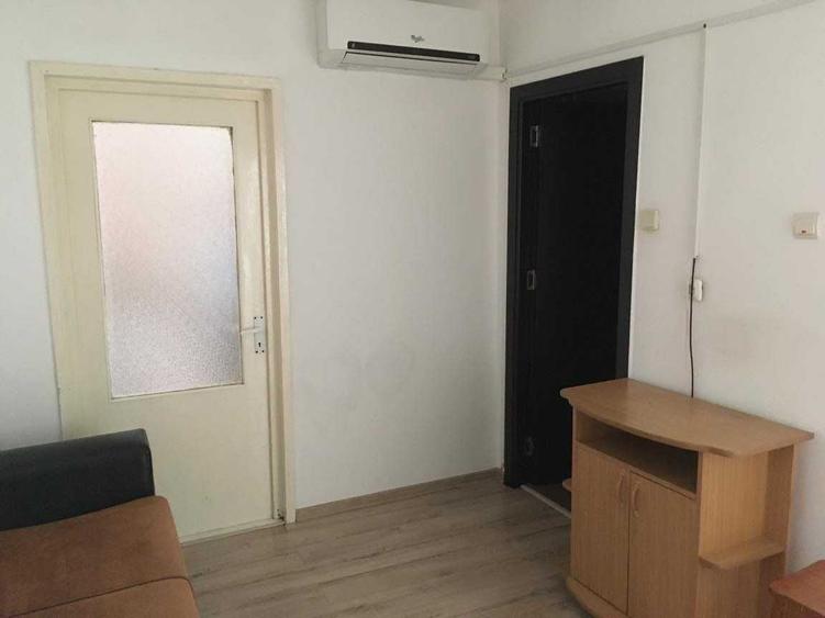 Apartament cu 2 camere decomandat în Ostroveni