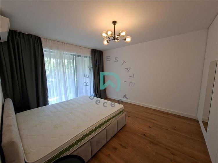 Apartament cu 3 camere decomandat în Drumul Poienii