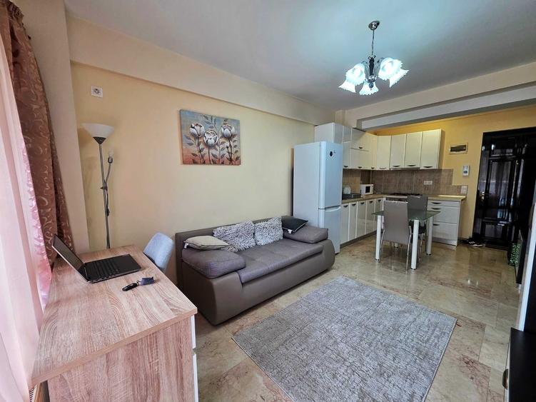Apartament cu 2 camere nedecomandat în Copou