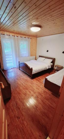 Casă cu 4 camere cu Teren 1000 Mp în Lunca Mare