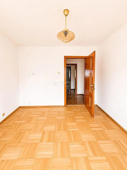 Apartament cu 4 camere decomandat în Scriitorilor