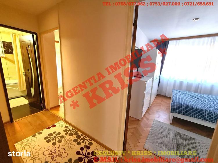 Apartament cu 3 camere decomandat în Central