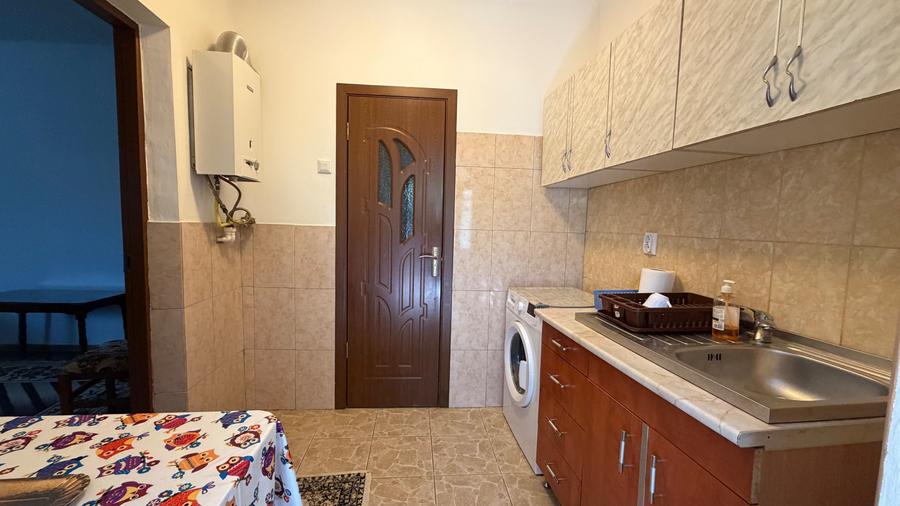 Garsonieră decomandată în Central