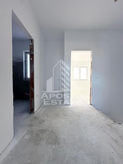 Duplex cu 4 camere cu Canalizare în Giroc