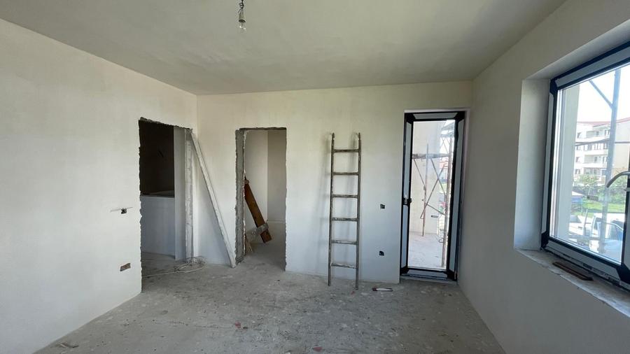 Casă cu 4 camere cu Teren 256 Mp în Galata