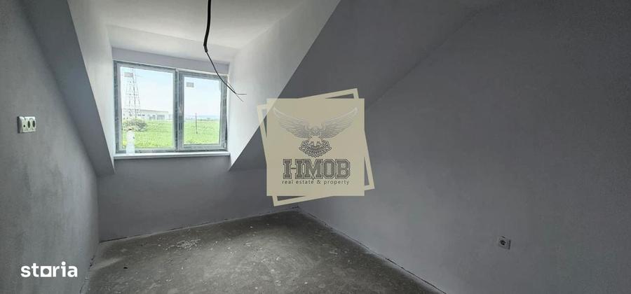 Apartament cu 4 camere în Turnișor