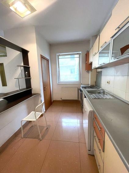 Apartament cu 2 camere decomandat în Andrei Mureșanu