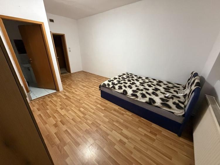 Apartament cu 2 camere decomandat în Exterior Vest