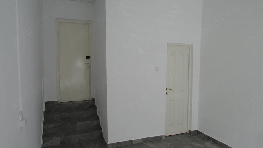 Spațiu comercial, de 37 mp, în Horea