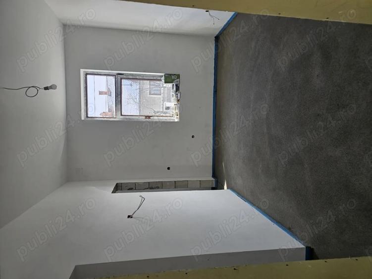 Casă cu Teren 400 Mp în Central