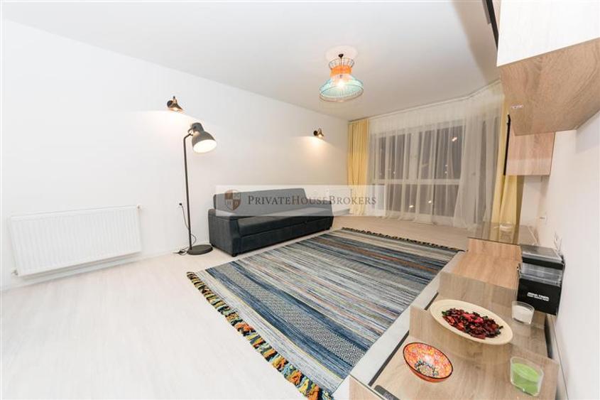 Apartament cu 2 camere semidecomandat, mobilat în Floreasca