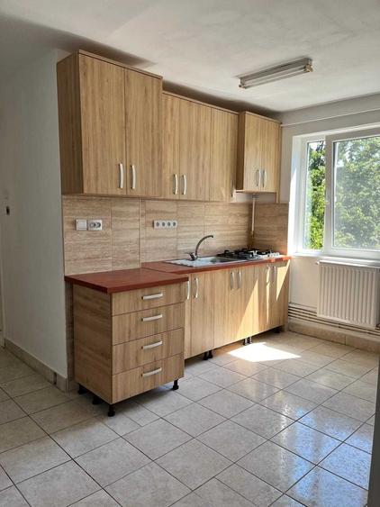 Apartament cu 2 camere decomandat în Solidarității