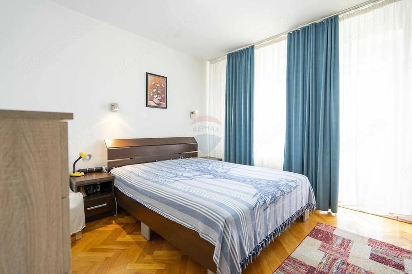 Apartament cu 4 camere decomandat în Decebal