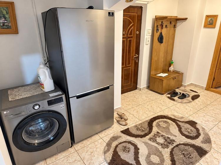 Apartament cu 2 camere decomandat în Traian