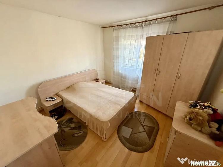 Casă cu 5 camere cu Teren 214 Mp în Central