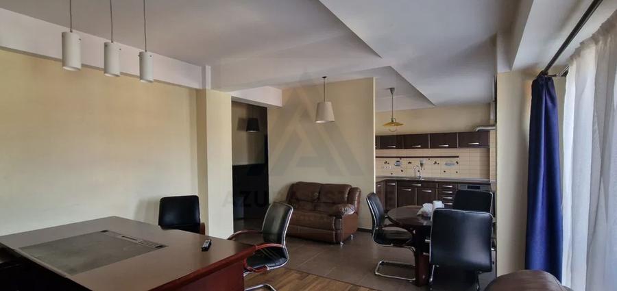 Apartament cu 3 camere decomandat, mobilat în Calea Dumbrăvii
