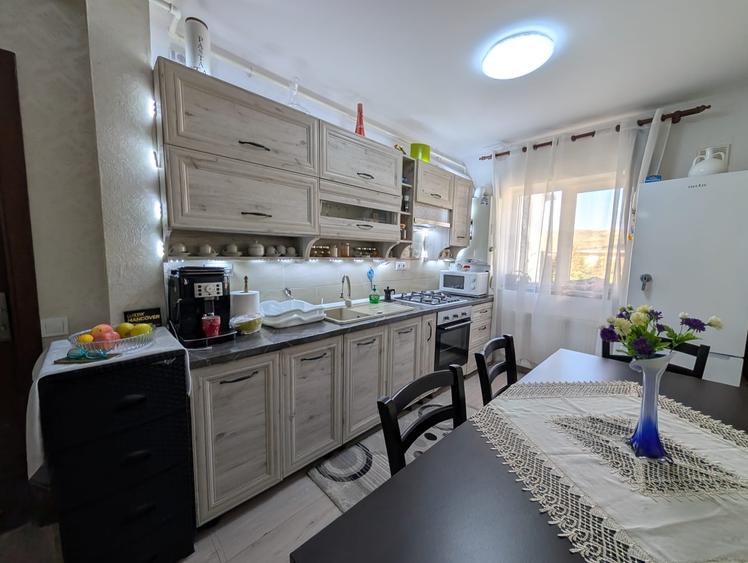 Apartament 2 camere decomandat etaj 1 zona Catanelor, Floresti - 5